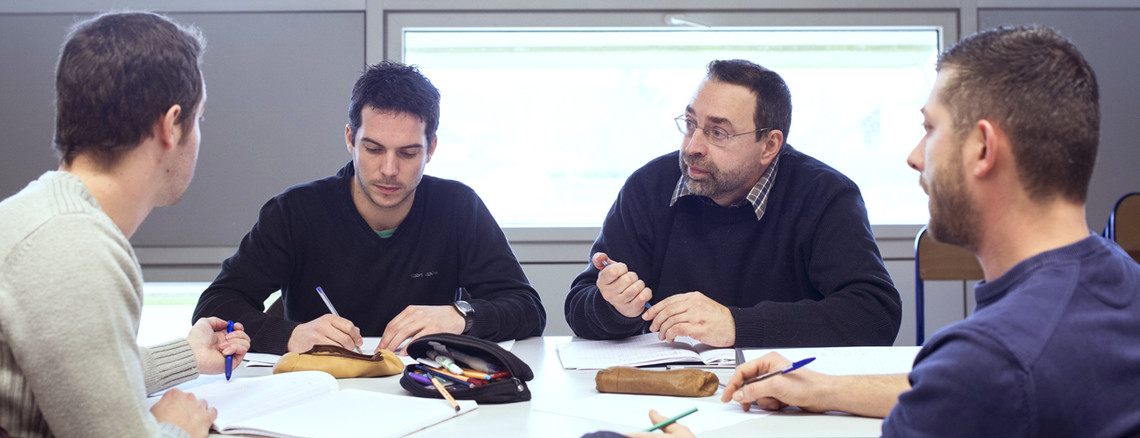 Temps d'échange entre professeurs et formateurs